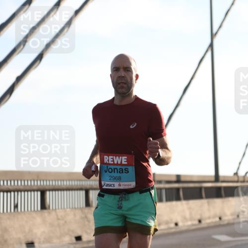 03.10.2025 - Köhlbrandbrückenlauf Yannick Fuchs http://msf.ph/oto/9132728 03.10.2025 08:18:38 Position 1 2968 meine-sportfotos.de