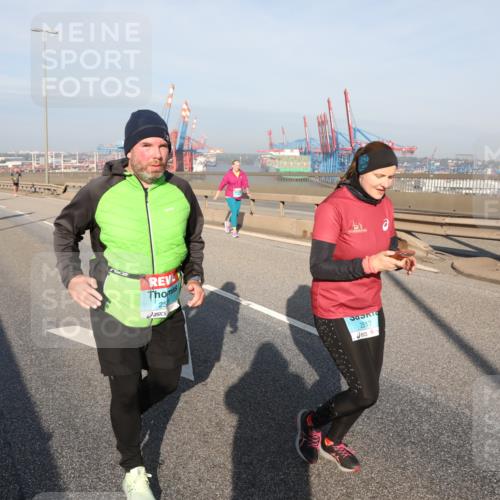 03.10.2025 - Köhlbrandbrückenlauf Yannick Fuchs http://msf.ph/oto/9132842 03.10.2025 09:05:11 Position 2 25, 2517 meine-sportfotos.de