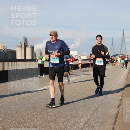 03.10.2025 - Köhlbrandbrückenlauf Lena Gebhardt http://msf.ph/oto/9132906 03.10.2025 09:50:48 Position 2 1250, 1089 meine-sportfotos.de