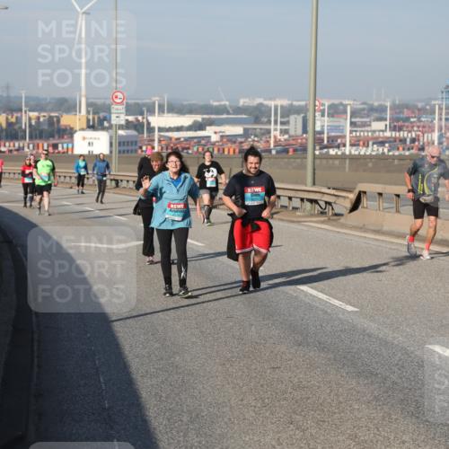 03.10.2025 - Köhlbrandbrückenlauf Yannick Fuchs http://msf.ph/oto/9132920 03.10.2025 09:05:20 Position 2  meine-sportfotos.de