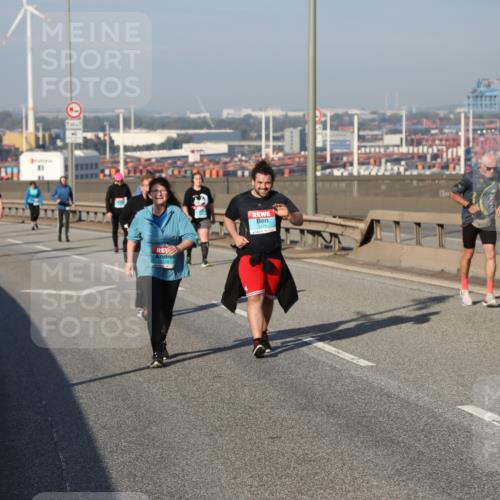 03.10.2025 - Köhlbrandbrückenlauf Yannick Fuchs http://msf.ph/oto/9132930 03.10.2025 09:05:20 Position 2  meine-sportfotos.de