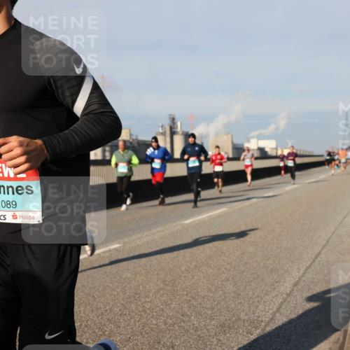 03.10.2025 - Köhlbrandbrückenlauf Lena Gebhardt http://msf.ph/oto/9132953 03.10.2025 09:50:50 Position 2 1089 meine-sportfotos.de