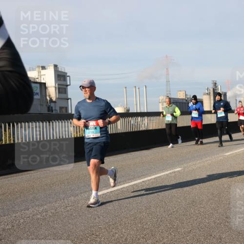 03.10.2025 - Köhlbrandbrückenlauf Lena Gebhardt http://msf.ph/oto/9132957 03.10.2025 09:50:51 Position 2 2733 meine-sportfotos.de