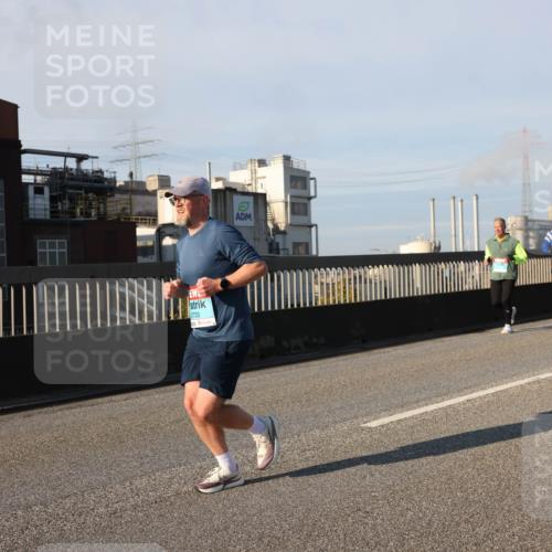 03.10.2025 - Köhlbrandbrückenlauf Lena Gebhardt http://msf.ph/oto/9132963 03.10.2025 09:50:51 Position 2 2733 meine-sportfotos.de