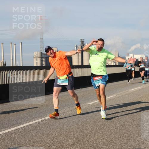 03.10.2025 - Köhlbrandbrückenlauf Lena Gebhardt http://msf.ph/oto/9133081 03.10.2025 09:51:01 Position 2 6, 2983, 29 meine-sportfotos.de