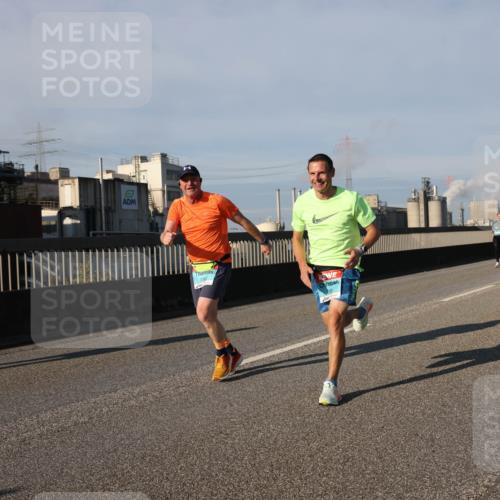 03.10.2025 - Köhlbrandbrückenlauf Lena Gebhardt http://msf.ph/oto/9133134 03.10.2025 09:51:02 Position 2  meine-sportfotos.de