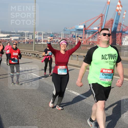 03.10.2025 - Köhlbrandbrückenlauf Yannick Fuchs http://msf.ph/oto/9133166 03.10.2025 09:05:42 Position 2 3284, 2992 meine-sportfotos.de