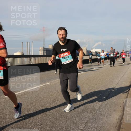 03.10.2025 - Köhlbrandbrückenlauf Lena Gebhardt http://msf.ph/oto/9133177 03.10.2025 09:51:04 Position 2 1363, 1336 meine-sportfotos.de