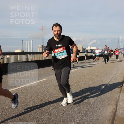 03.10.2025 - Köhlbrandbrückenlauf Lena Gebhardt http://msf.ph/oto/9133179 03.10.2025 09:51:04 Position 2 1363, 1336 meine-sportfotos.de