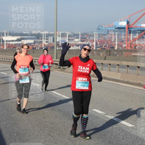 03.10.2025 - Köhlbrandbrückenlauf Yannick Fuchs http://msf.ph/oto/9133222 03.10.2025 09:05:45 Position 2 2565, 2516 meine-sportfotos.de