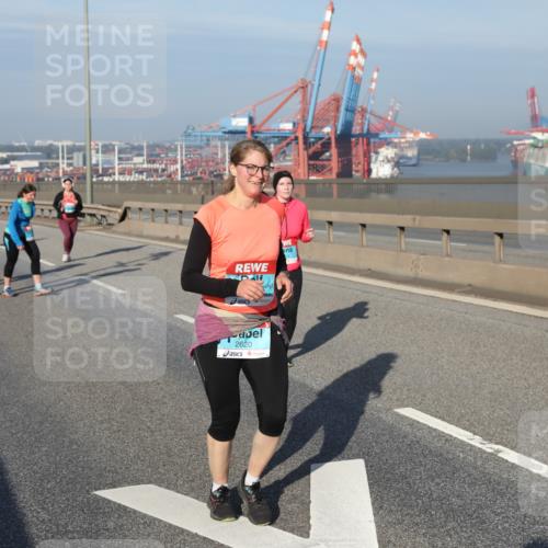 03.10.2025 - Köhlbrandbrückenlauf Yannick Fuchs http://msf.ph/oto/9133301 03.10.2025 09:05:50 Position 2 2620 meine-sportfotos.de