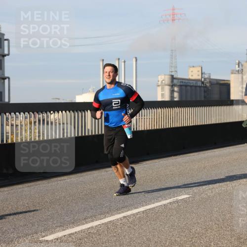 03.10.2025 - Köhlbrandbrückenlauf Lena Gebhardt http://msf.ph/oto/9133306 03.10.2025 09:51:12 Position 2 1849, 1506 meine-sportfotos.de