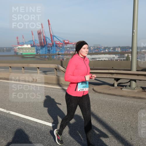 03.10.2025 - Köhlbrandbrückenlauf Yannick Fuchs http://msf.ph/oto/9133336 03.10.2025 09:05:53 Position 2 2429 meine-sportfotos.de