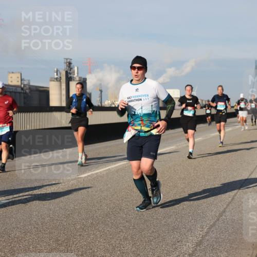 03.10.2025 - Köhlbrandbrückenlauf Lena Gebhardt http://msf.ph/oto/9133355 03.10.2025 09:51:16 Position 2  meine-sportfotos.de