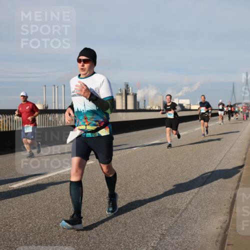 03.10.2025 - Köhlbrandbrückenlauf Lena Gebhardt http://msf.ph/oto/9133381 03.10.2025 09:51:17 Position 2  meine-sportfotos.de