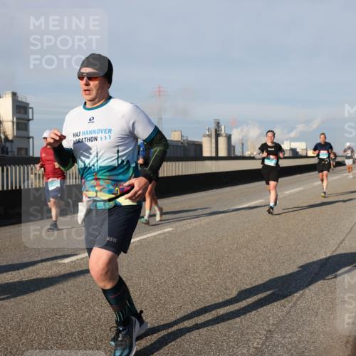 03.10.2025 - Köhlbrandbrückenlauf Lena Gebhardt http://msf.ph/oto/9133385 03.10.2025 09:51:18 Position 2  meine-sportfotos.de