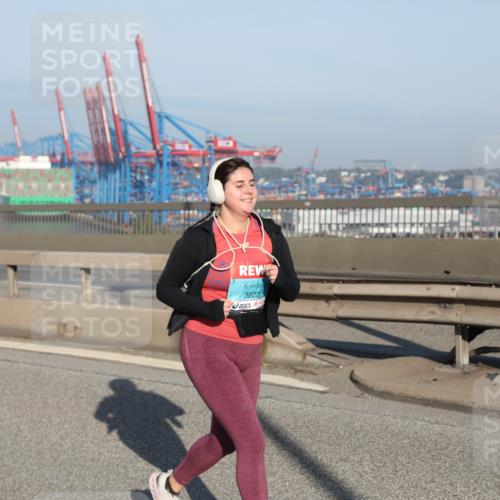 03.10.2025 - Köhlbrandbrückenlauf Yannick Fuchs http://msf.ph/oto/9133429 03.10.2025 09:05:59 Position 2 3822, 118 meine-sportfotos.de