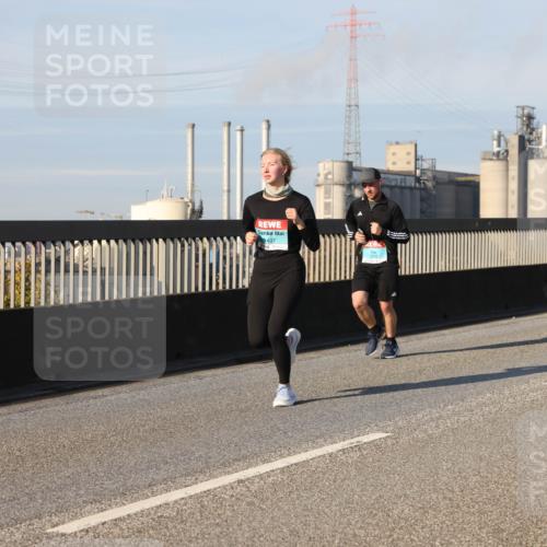 03.10.2025 - Köhlbrandbrückenlauf Lena Gebhardt http://msf.ph/oto/9133500 03.10.2025 09:51:26 Position 2 1407, 2793 meine-sportfotos.de