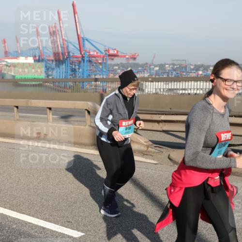 03.10.2025 - Köhlbrandbrückenlauf Yannick Fuchs http://msf.ph/oto/9133532 03.10.2025 09:06:19 Position 2 2665, 118 meine-sportfotos.de