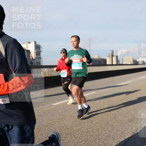03.10.2025 - Köhlbrandbrückenlauf Lena Gebhardt http://msf.ph/oto/9133573 03.10.2025 09:51:30 Position 2 1699 meine-sportfotos.de