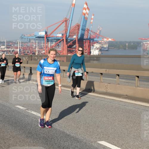 03.10.2025 - Köhlbrandbrückenlauf Yannick Fuchs http://msf.ph/oto/9133640 03.10.2025 09:06:26 Position 2 2520 meine-sportfotos.de