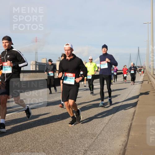 03.10.2025 - Köhlbrandbrückenlauf Lena Gebhardt http://msf.ph/oto/9133689 03.10.2025 09:51:42 Position 2 1886, 1764 meine-sportfotos.de