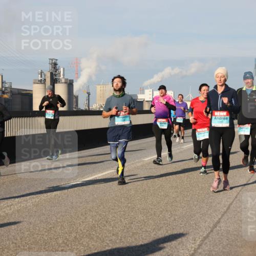 03.10.2025 - Köhlbrandbrückenlauf Lena Gebhardt http://msf.ph/oto/9133743 03.10.2025 09:51:44 Position 2 3641, 1188 meine-sportfotos.de