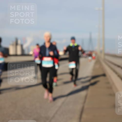 03.10.2025 - Köhlbrandbrückenlauf Lena Gebhardt http://msf.ph/oto/9133764 03.10.2025 09:51:46 Position 2  meine-sportfotos.de