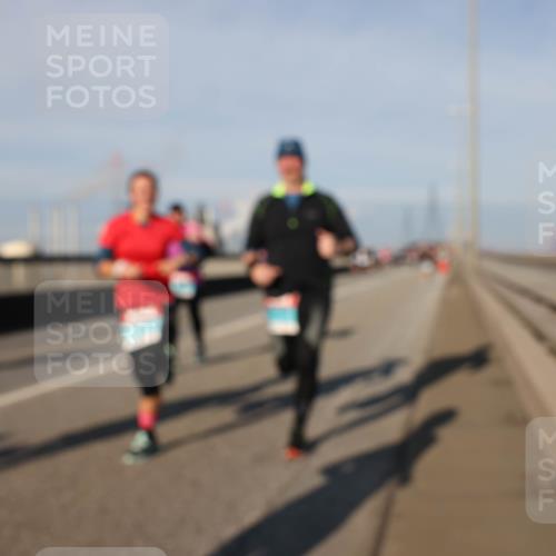 03.10.2025 - Köhlbrandbrückenlauf Lena Gebhardt http://msf.ph/oto/9133796 03.10.2025 09:51:47 Position 2  meine-sportfotos.de