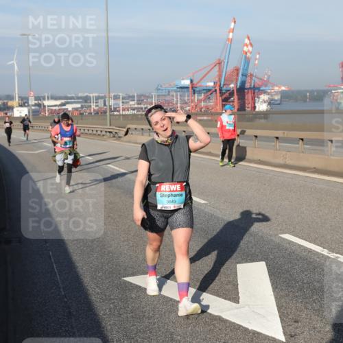 03.10.2025 - Köhlbrandbrückenlauf Yannick Fuchs http://msf.ph/oto/9133828 03.10.2025 09:06:59 Position 2 3649 meine-sportfotos.de