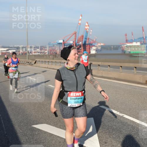 03.10.2025 - Köhlbrandbrückenlauf Yannick Fuchs http://msf.ph/oto/9133839 03.10.2025 09:06:59 Position 2 3649 meine-sportfotos.de