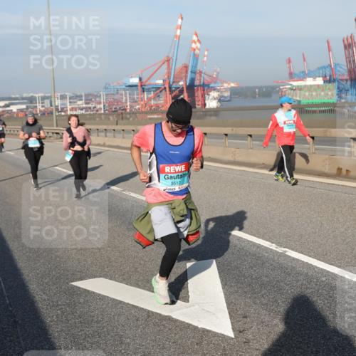 03.10.2025 - Köhlbrandbrückenlauf Yannick Fuchs http://msf.ph/oto/9133875 03.10.2025 09:07:02 Position 2 3512 meine-sportfotos.de