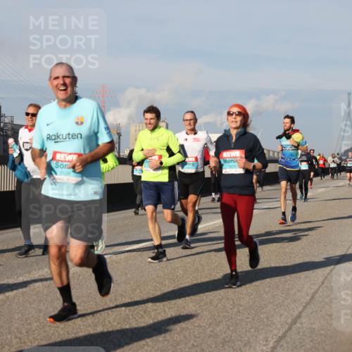 03.10.2025 - Köhlbrandbrückenlauf Lena Gebhardt http://msf.ph/oto/9134042 03.10.2025 09:52:08 Position 2 3128 meine-sportfotos.de