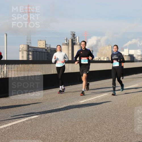 03.10.2025 - Köhlbrandbrückenlauf Lena Gebhardt http://msf.ph/oto/9134081 03.10.2025 09:52:13 Position 2 1375 meine-sportfotos.de