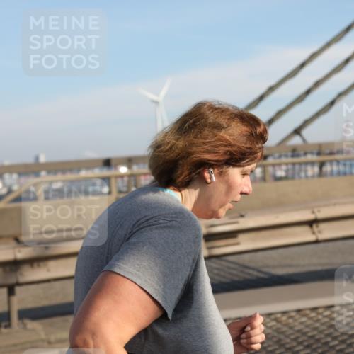 03.10.2025 - Köhlbrandbrückenlauf Yannick Fuchs http://msf.ph/oto/9134107 03.10.2025 09:08:01 Position 2  meine-sportfotos.de