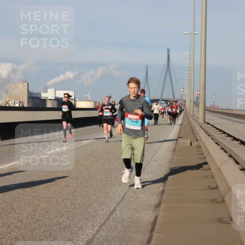 03.10.2025 - Köhlbrandbrückenlauf Lena Gebhardt http://msf.ph/oto/9134114 03.10.2025 09:52:15 Position 2 3707 meine-sportfotos.de