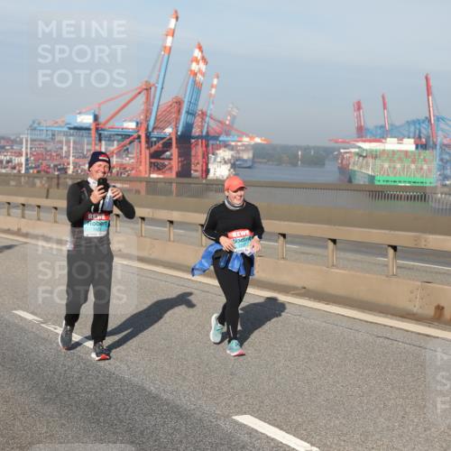 03.10.2025 - Köhlbrandbrückenlauf Yannick Fuchs http://msf.ph/oto/9134142 03.10.2025 09:08:23 Position 2 1928 meine-sportfotos.de