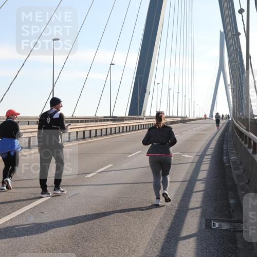 03.10.2025 - Köhlbrandbrückenlauf Yannick Fuchs http://msf.ph/oto/9134212 03.10.2025 09:08:33 Position 2  meine-sportfotos.de