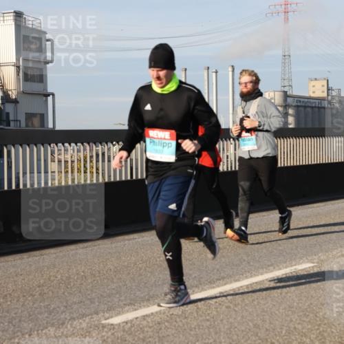 03.10.2025 - Köhlbrandbrückenlauf Lena Gebhardt http://msf.ph/oto/9134275 03.10.2025 09:52:26 Position 2 1833 meine-sportfotos.de