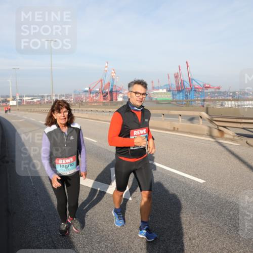 03.10.2025 - Köhlbrandbrückenlauf Yannick Fuchs http://msf.ph/oto/9134308 03.10.2025 09:08:58 Position 2 2490 meine-sportfotos.de