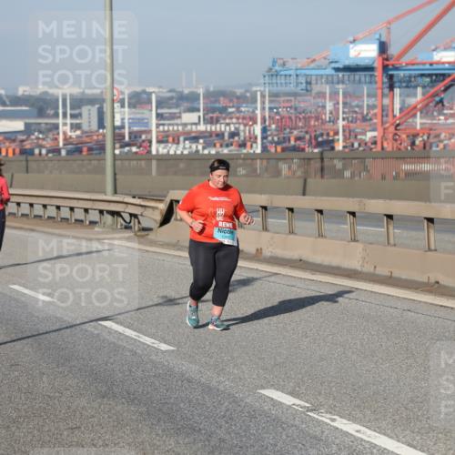 03.10.2025 - Köhlbrandbrückenlauf Yannick Fuchs http://msf.ph/oto/9134321 03.10.2025 09:09:15 Position 2 1389 meine-sportfotos.de