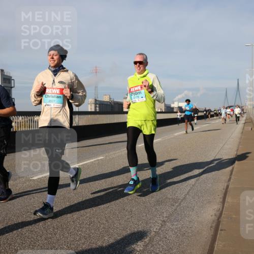 03.10.2025 - Köhlbrandbrückenlauf Lena Gebhardt http://msf.ph/oto/9134364 03.10.2025 09:52:30 Position 2 2027, 2679, 1408 meine-sportfotos.de
