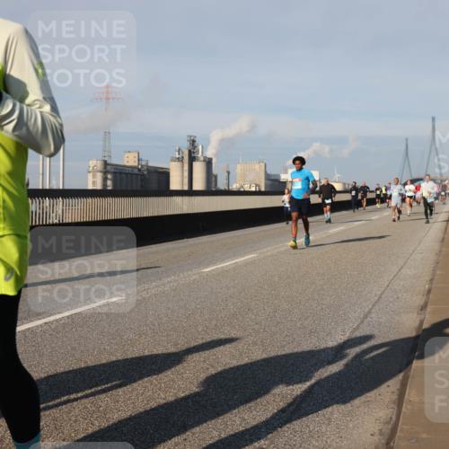 03.10.2025 - Köhlbrandbrückenlauf Lena Gebhardt http://msf.ph/oto/9134376 03.10.2025 09:52:31 Position 2 2679 meine-sportfotos.de
