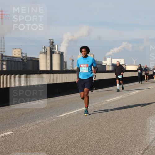 03.10.2025 - Köhlbrandbrückenlauf Lena Gebhardt http://msf.ph/oto/9134387 03.10.2025 09:52:32 Position 2 3123 meine-sportfotos.de