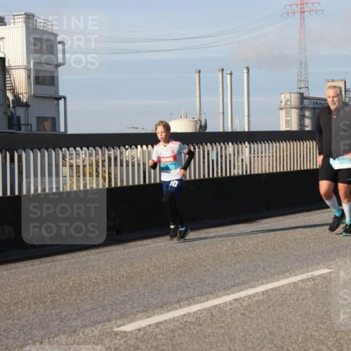 03.10.2025 - Köhlbrandbrückenlauf Lena Gebhardt http://msf.ph/oto/9134454 03.10.2025 09:52:37 Position 2 10 meine-sportfotos.de