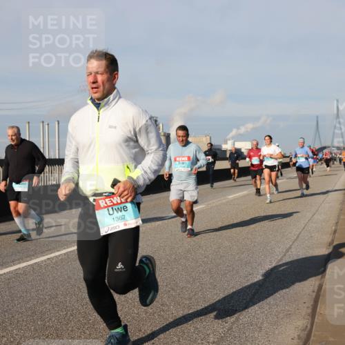 03.10.2025 - Köhlbrandbrückenlauf Lena Gebhardt http://msf.ph/oto/9134471 03.10.2025 09:52:38 Position 2 1367 meine-sportfotos.de