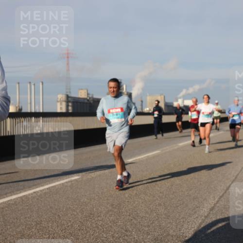 03.10.2025 - Köhlbrandbrückenlauf Lena Gebhardt http://msf.ph/oto/9134478 03.10.2025 09:52:38 Position 2 1367 meine-sportfotos.de