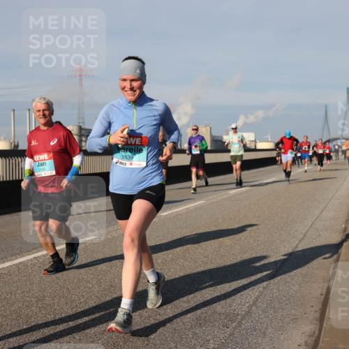 03.10.2025 - Köhlbrandbrückenlauf Lena Gebhardt http://msf.ph/oto/9134527 03.10.2025 09:52:42 Position 2 2134, 3539 meine-sportfotos.de
