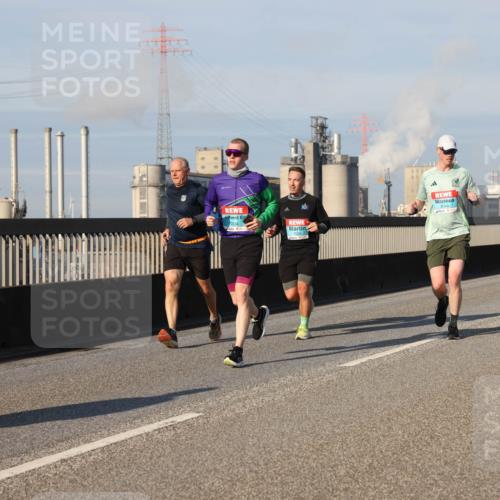 03.10.2025 - Köhlbrandbrückenlauf Lena Gebhardt http://msf.ph/oto/9134551 03.10.2025 09:52:43 Position 2 2034 meine-sportfotos.de