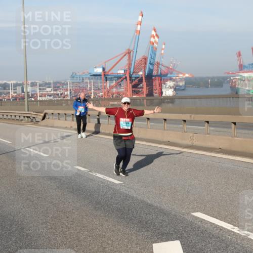 03.10.2025 - Köhlbrandbrückenlauf Yannick Fuchs http://msf.ph/oto/9134559 03.10.2025 09:09:55 Position 2  meine-sportfotos.de